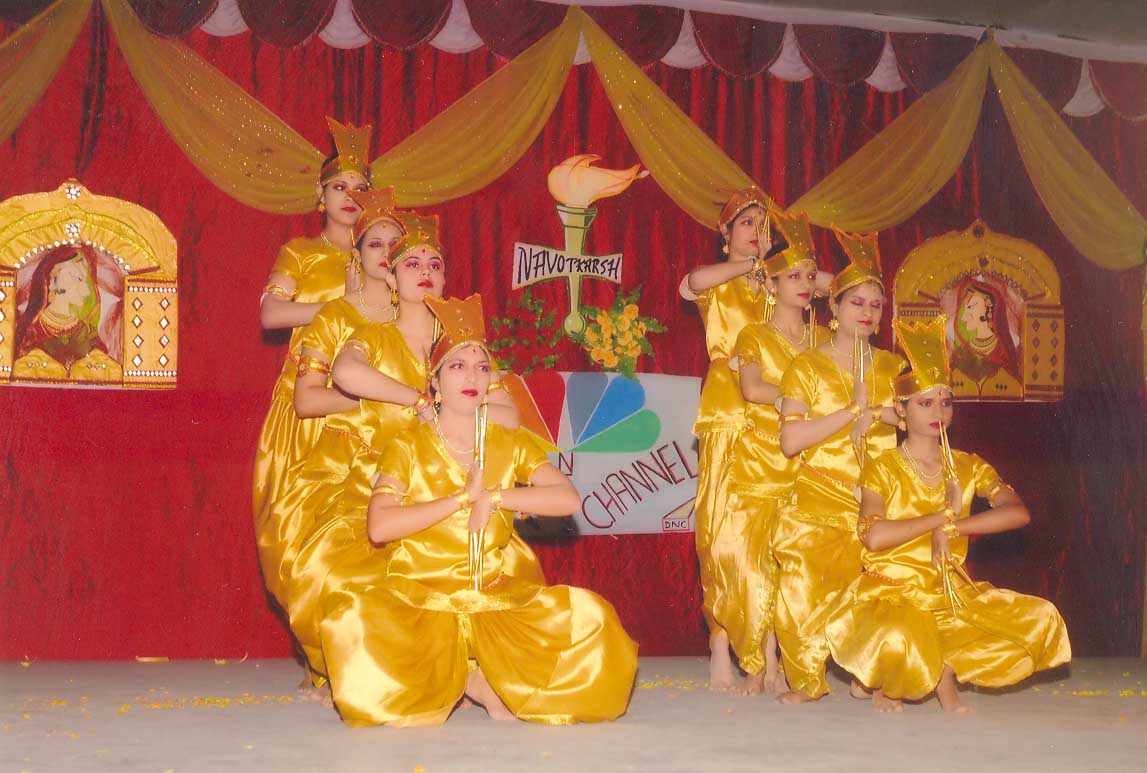 Students presenting cultural programme in 'Navotkarsh' (2009)