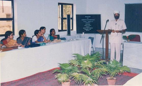 Prof. Negi Interacting during Research Methodology Workshop (2004)